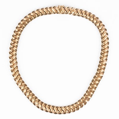Lot A 9ct yellow gold necklace
