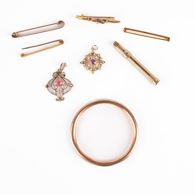 Lot 82 - A small quantity of gold jewellery