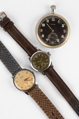 Lot 208 - A 1930s stainless steel cased wristwatch