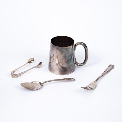 Lot 38 - A silver Christening mug