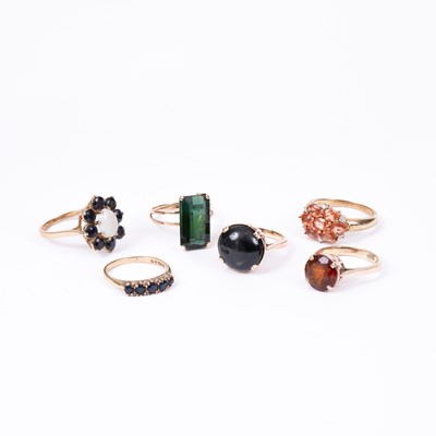 Lot 113 - A collection of dress rings