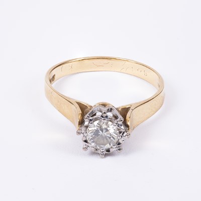 Lot 119 - An diamond solitaire ring