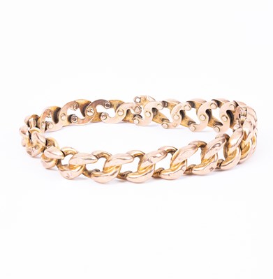 Lot 67 - A 9ct gold flexine hollow link bracelet