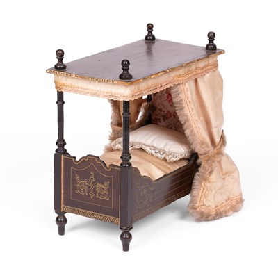 Lot A rare Walterhausen four poster bed