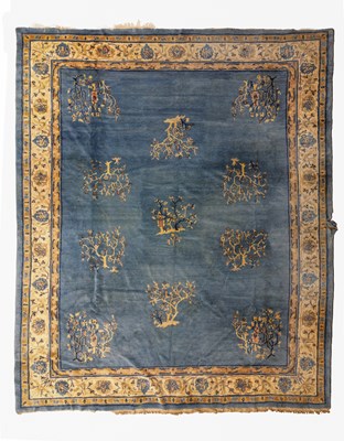 Lot 826 - A large Chinese carpet