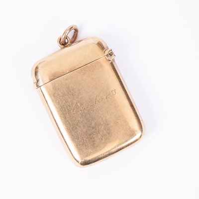 Lot 156 - An Edwardian 15ct gold vesta case