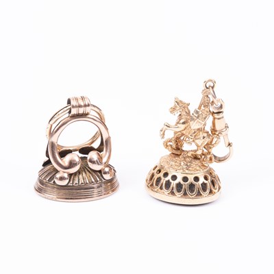 Lot 154 - A 9ct gold mounted seal fob