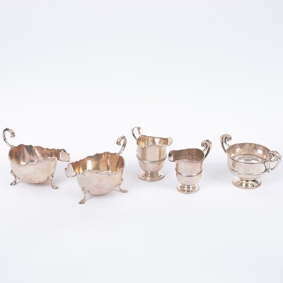 Lot 11 - A pair of silver sauce boats
