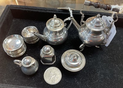Lot 406 - A matched 18th Century miniature silver tea service
