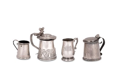 Lot 416 - An early Georgian miniature silver mug