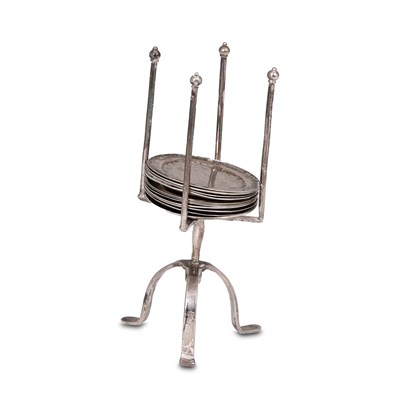 Lot 419 - An early Georgian miniature silver plate stand/rack