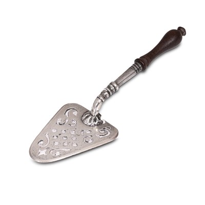 Lot 427 - A George III miniature silver fish or cake slice