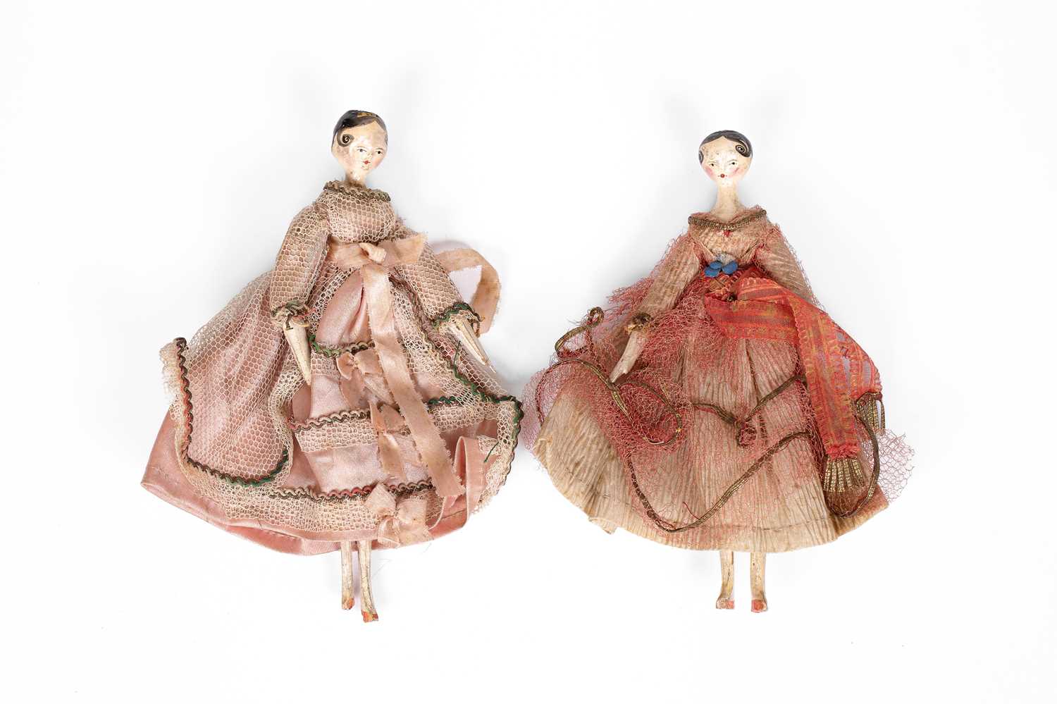 Lot 484 - A rare pair of Grodnertal dolls