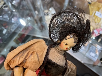 Lot 495 - A fine Grodnertal doll