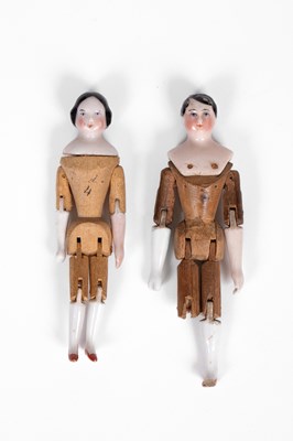Lot 507 - Two German porcelain dolls' house dolls