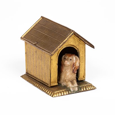 Lot 565 - A rare Erhard dolls' house dog kennel