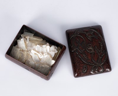 Lot 251 - A quantity of Chinese mother-of-pearl gaming tokens