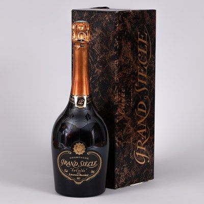Lot 266 - Champagne: NV Laurent Perrier
