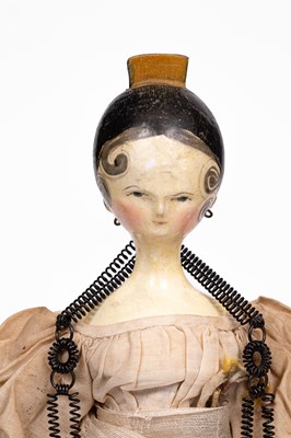 Lot 604 - A fine Grodnertal doll