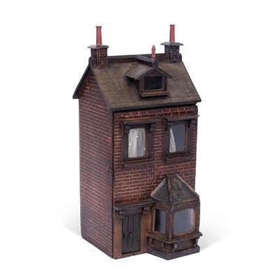 Lot 642 - A charming small dolls' house