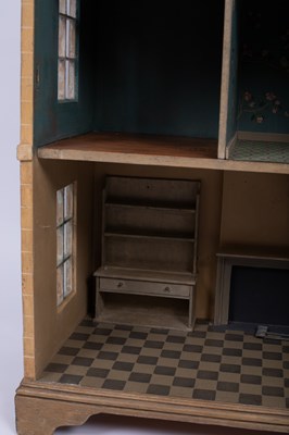 Lot 643 - A rare English baby house