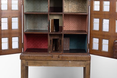 Lot 141 - Number 88: A good dolls' house