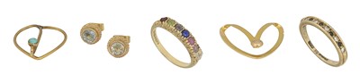 Lot 637 - A group of 9ct gold jewellery