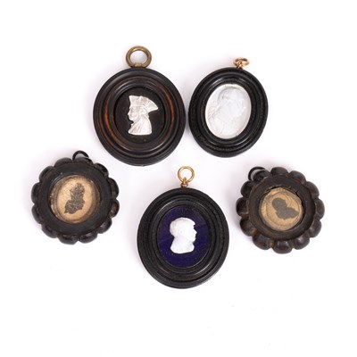 Lot 650 - Three cameo portraits