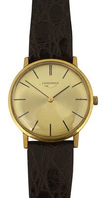 Lot 682 - A gentleman's gold plated Longines watch