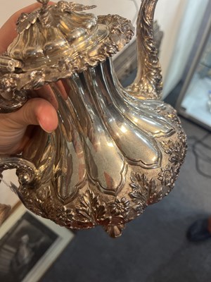 Lot 578 - A George IV silver part tea set