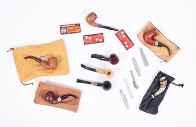 Lot 239 - A collection of pipes and pipe smokers' accessories
