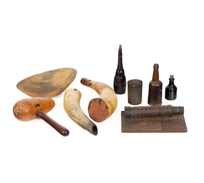 Lot 876 - An interesting group of sundries