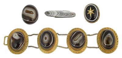 Lot 655 - A Victorian banded agate bracelet