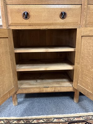 Lot 1 - Gordon Russell (1892-1980)