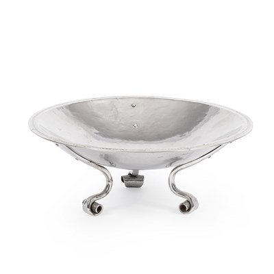 Lot 14 - Gordon Russell (1892-1980) An Arts & Crafts steel bowl