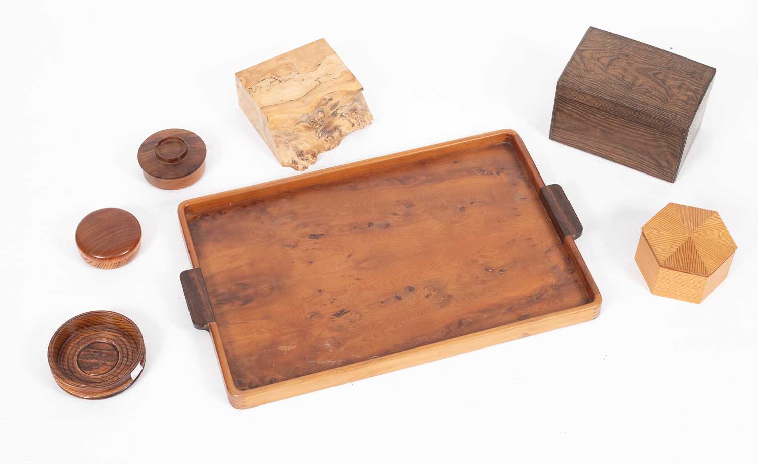 Lot 15 - A rectangular yew wood tray