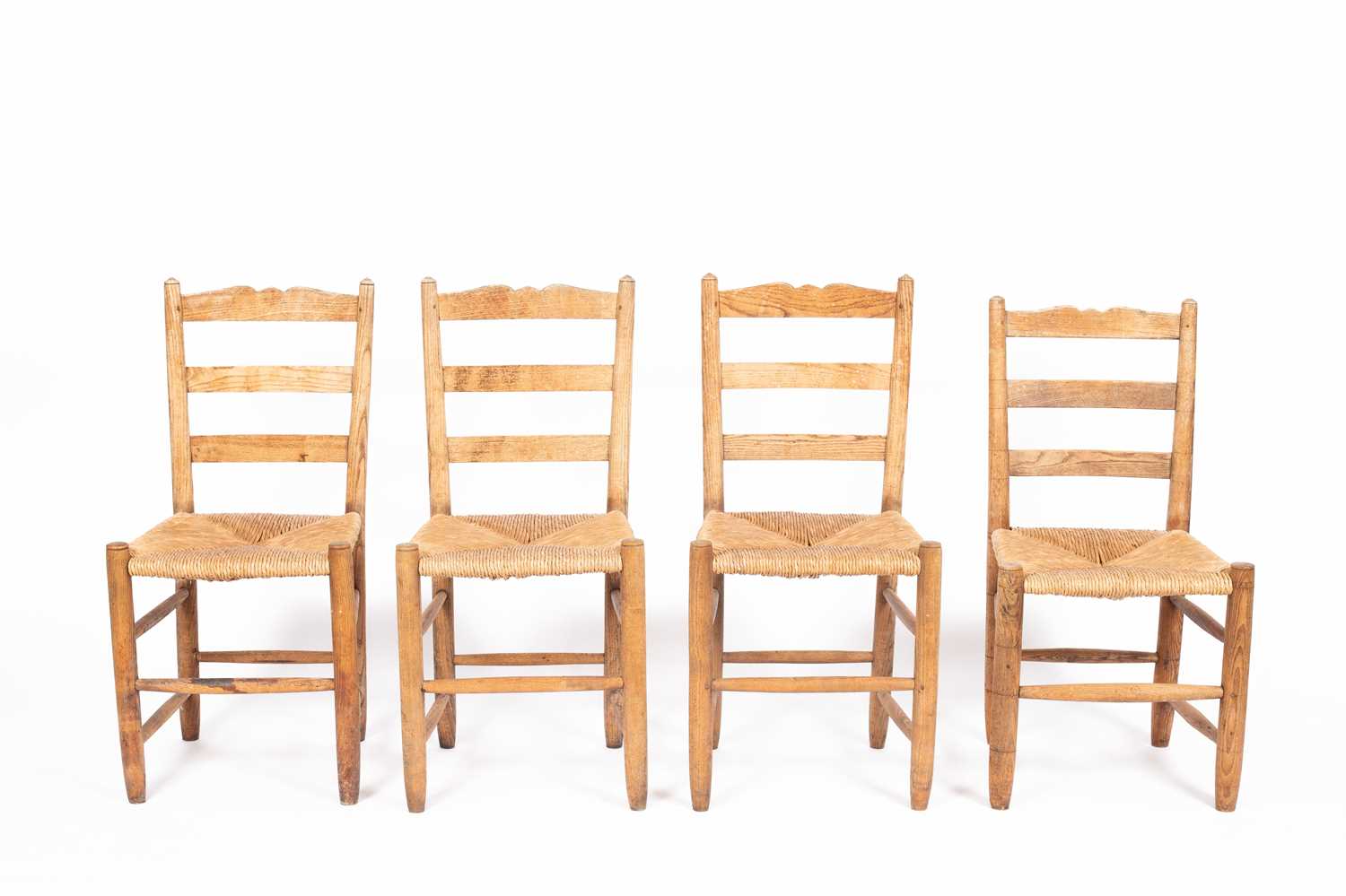 Lot 19 - Gordon Russell (1892-1980)