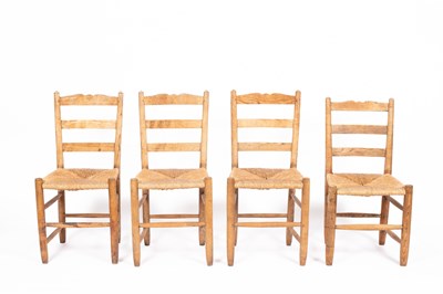 Lot 19 - Gordon Russell (1892-1980)