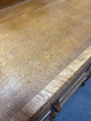 Lot 20 - Gordon Russell (1892-1980)