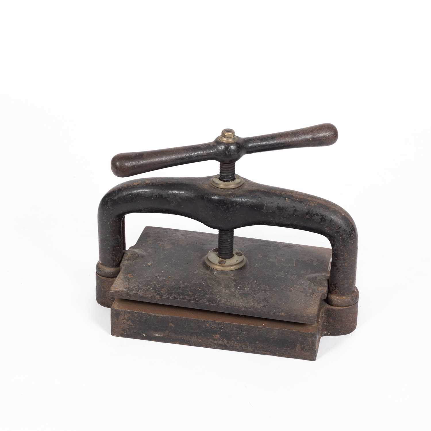 Lot 24 - A cast iron book press