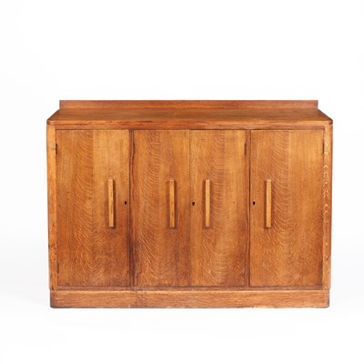 Lot 45 - An oak sideboard