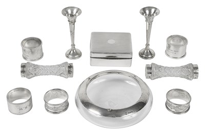 Lot 565 - A quantity of silver