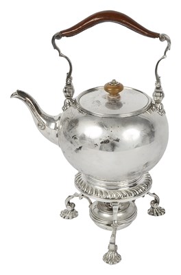 Lot 573 - A silver kettle on stand