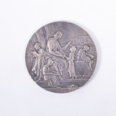 Lot 29 - A silver Alliance Francaise medal by Daniel Dupuis (1849-1899)