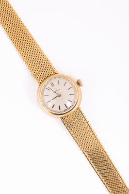 Lot 42 - A lady's Omega wristwatch