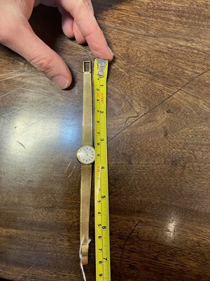 Lot 42 - A lady's Omega wristwatch