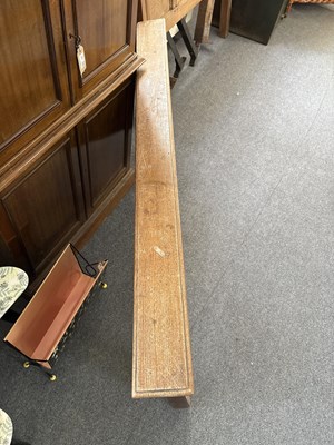 Lot 40 - Gordon Russell (1892-1980)