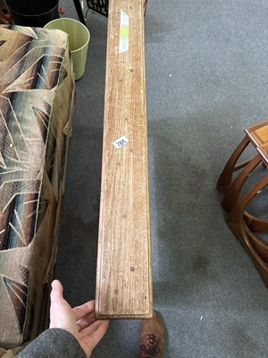 Lot 41 - Gordon Russell (1892-1980)