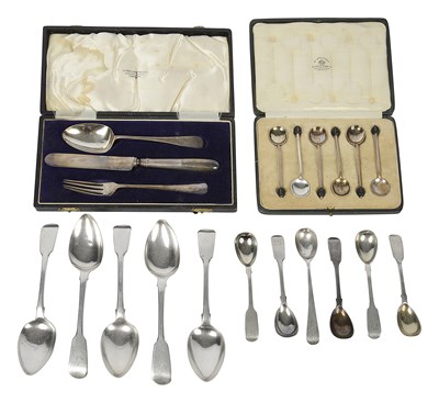 Lot 598 - A quantity of silver flatware