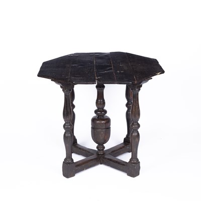 Lot 745 - An octagonal oak table